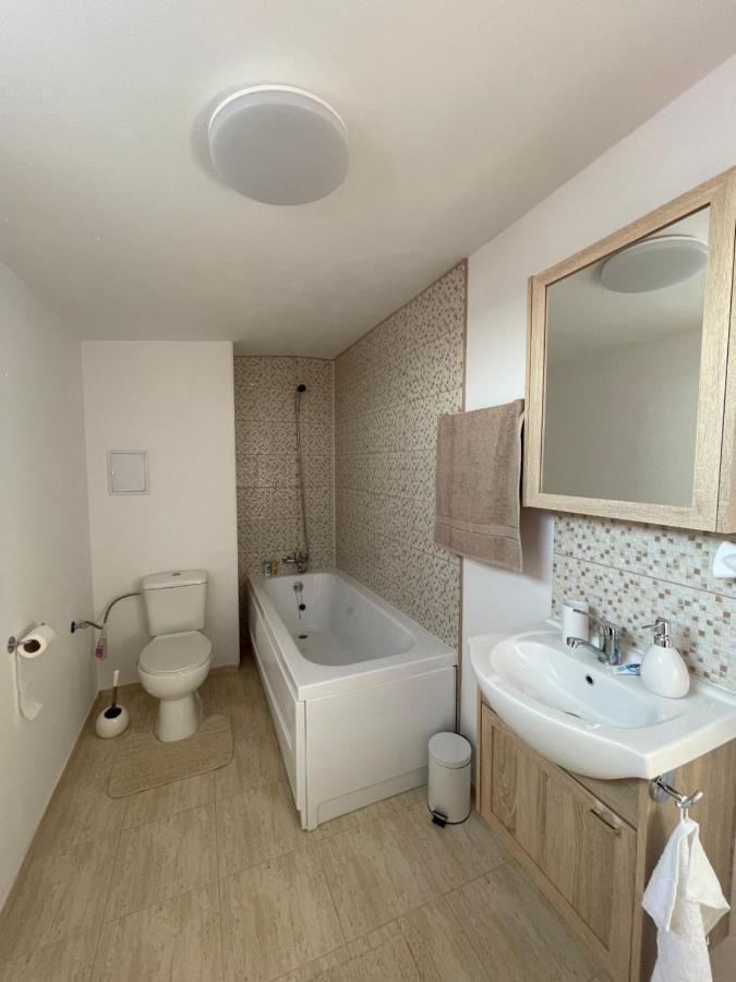 Jokai Apartments Nr9, Code Entry Sfântu-Gheorghe Exteriör bild