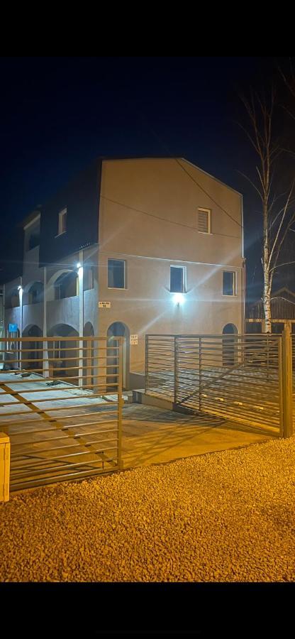 Jokai Apartments Nr9, Code Entry Sfântu-Gheorghe Exteriör bild